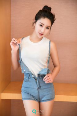 美女推油